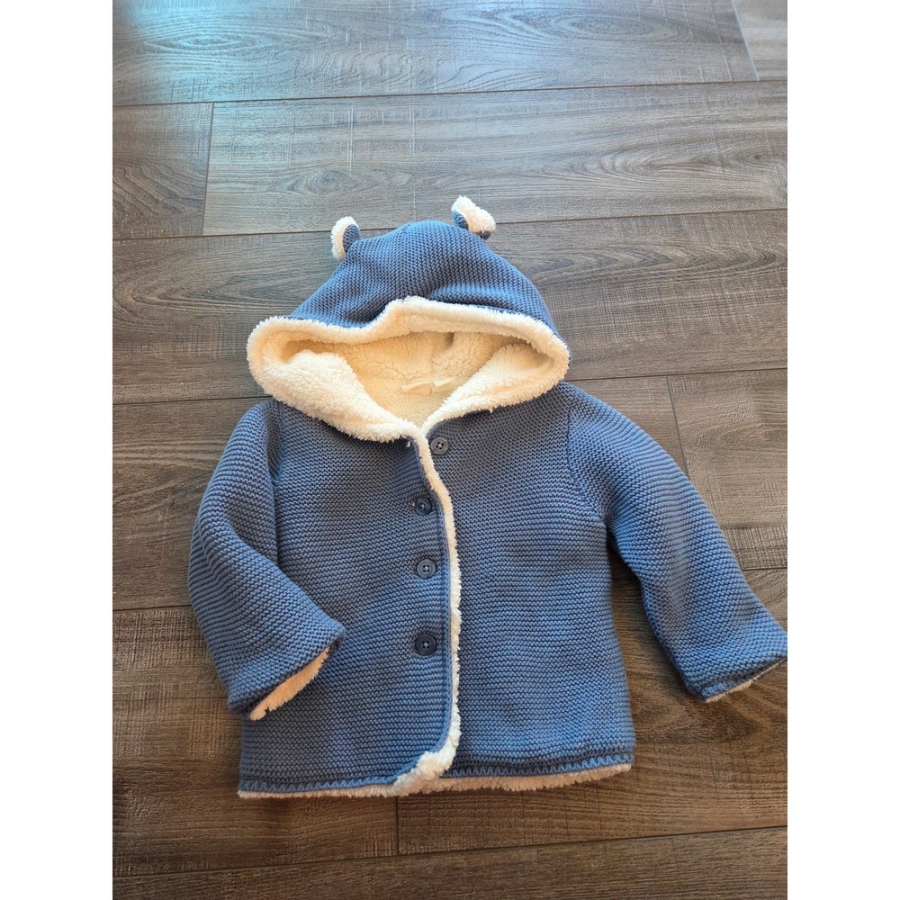 Baby gap sweater jacket size 12-18 mos